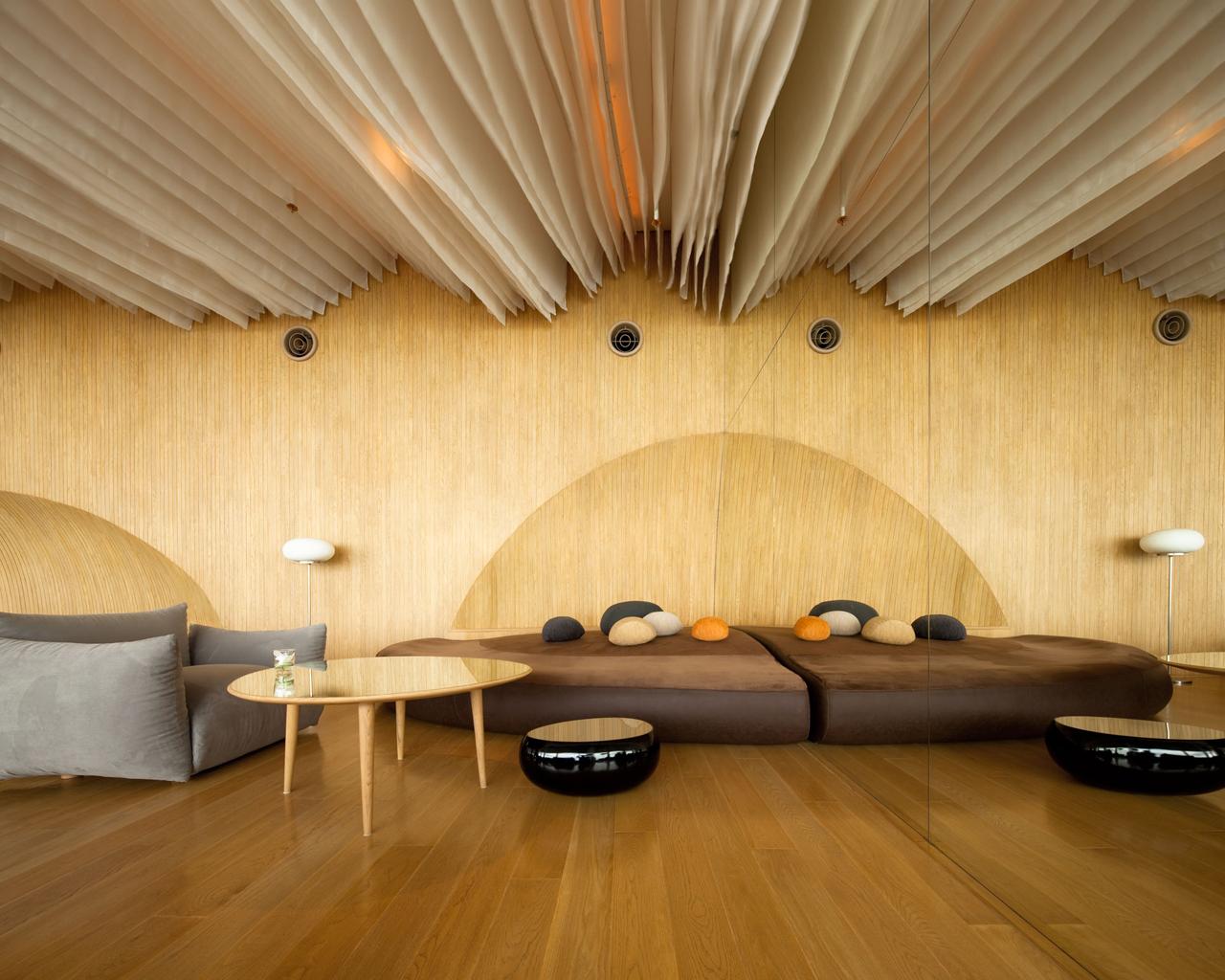 'Drift' Lobby Bar - image 8