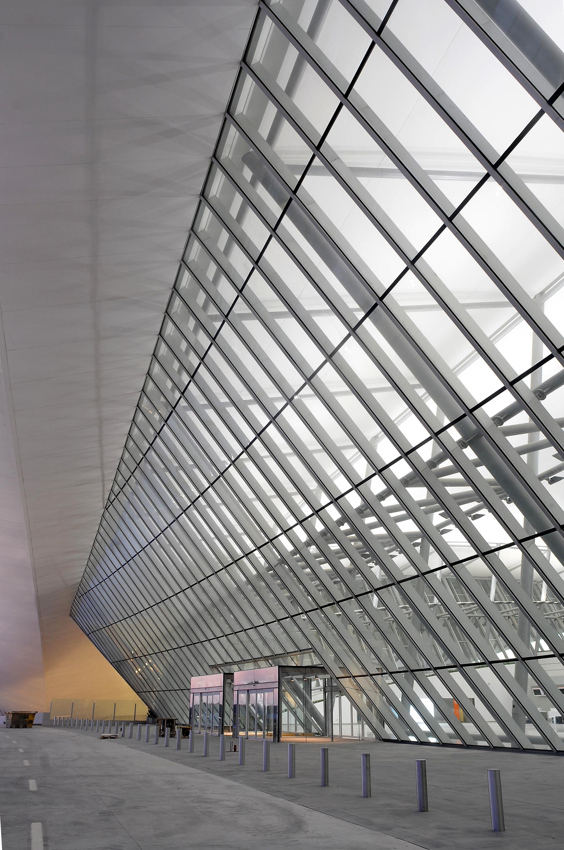 Carrasco International Airport - image 8