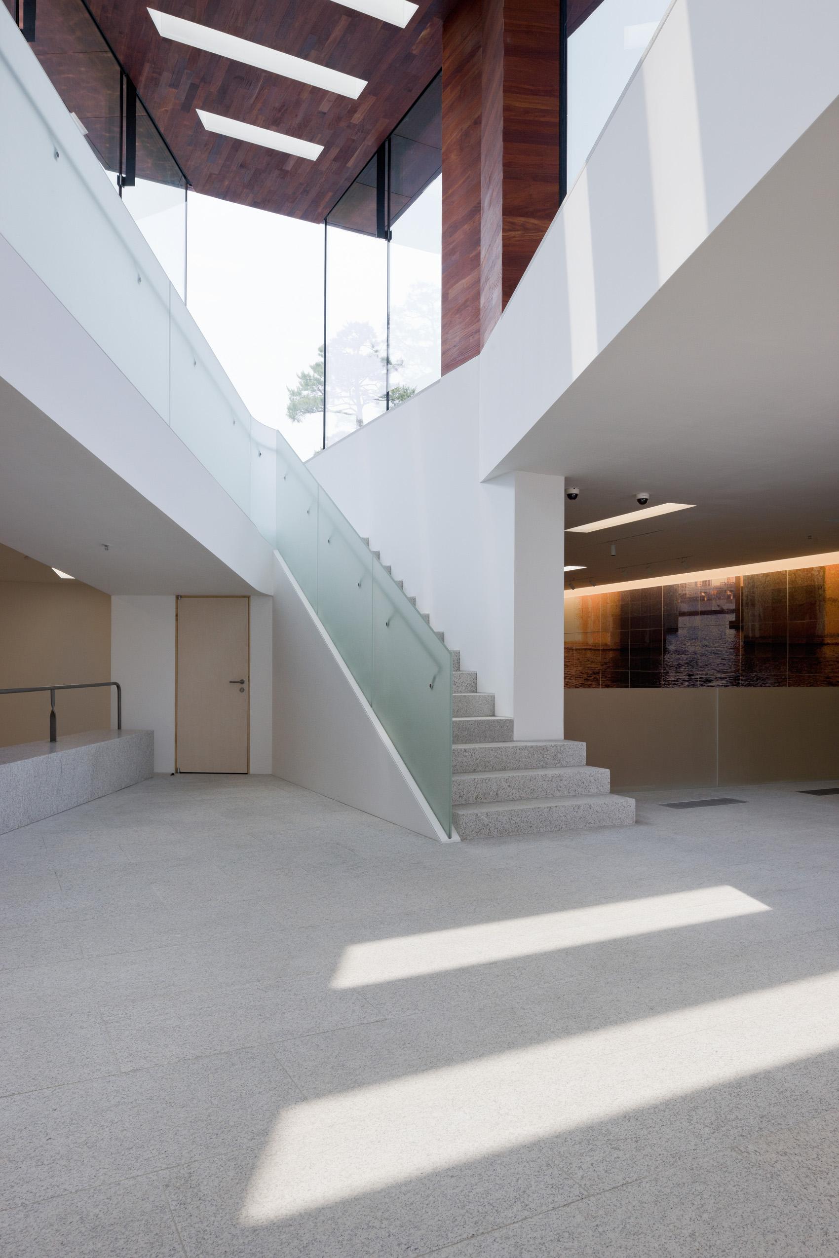 Daeyang Gallery and House - image 13