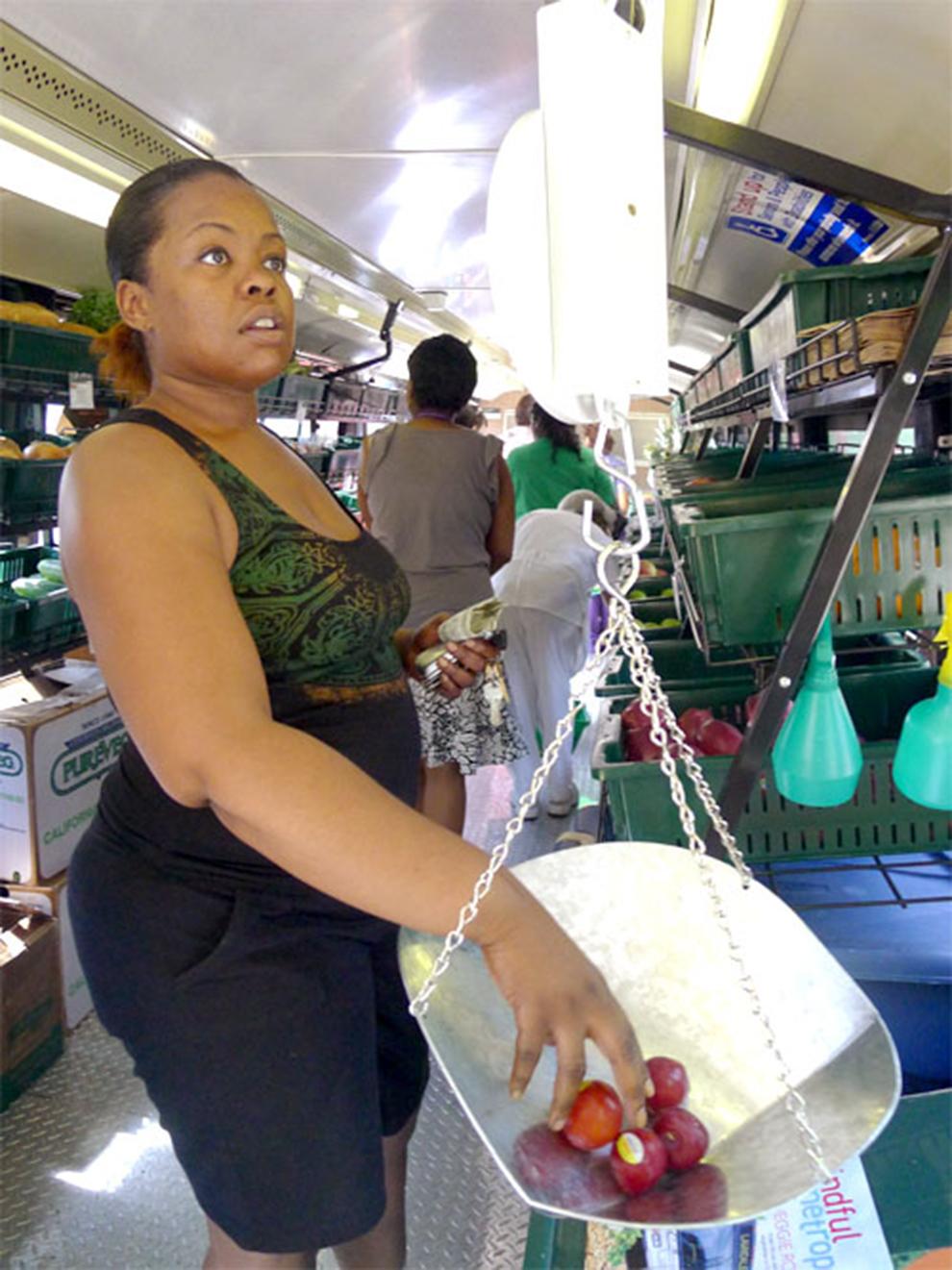 Fresh Moves Mobile Produce Market - image 9