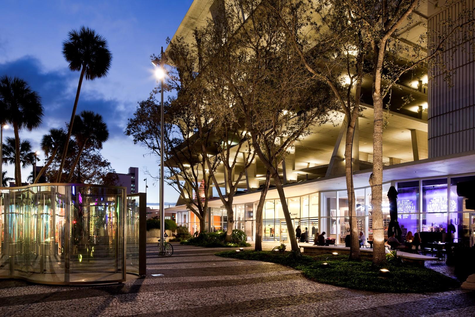 1111 Lincoln Road - image 23