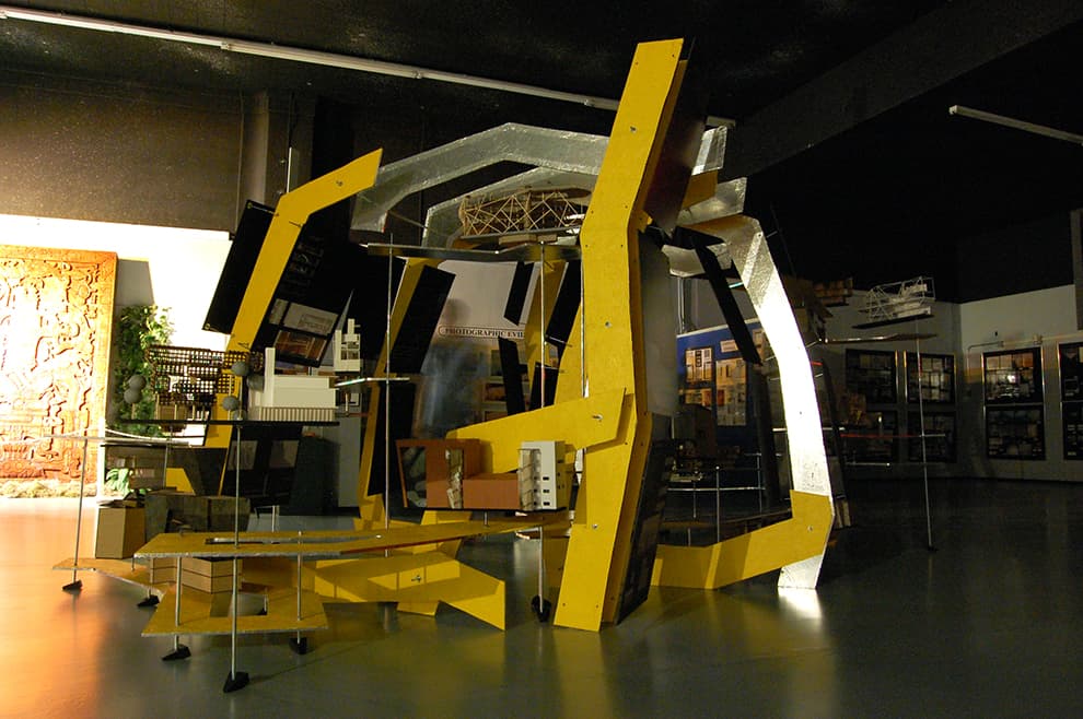 UFO Museum Exhibit - image 9