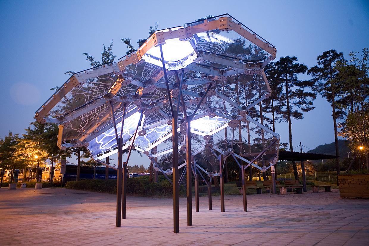 Living Light - image 3
