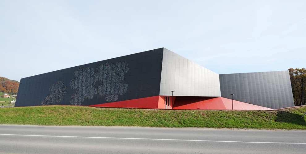 Podčetrtek Sports Hall - image 2