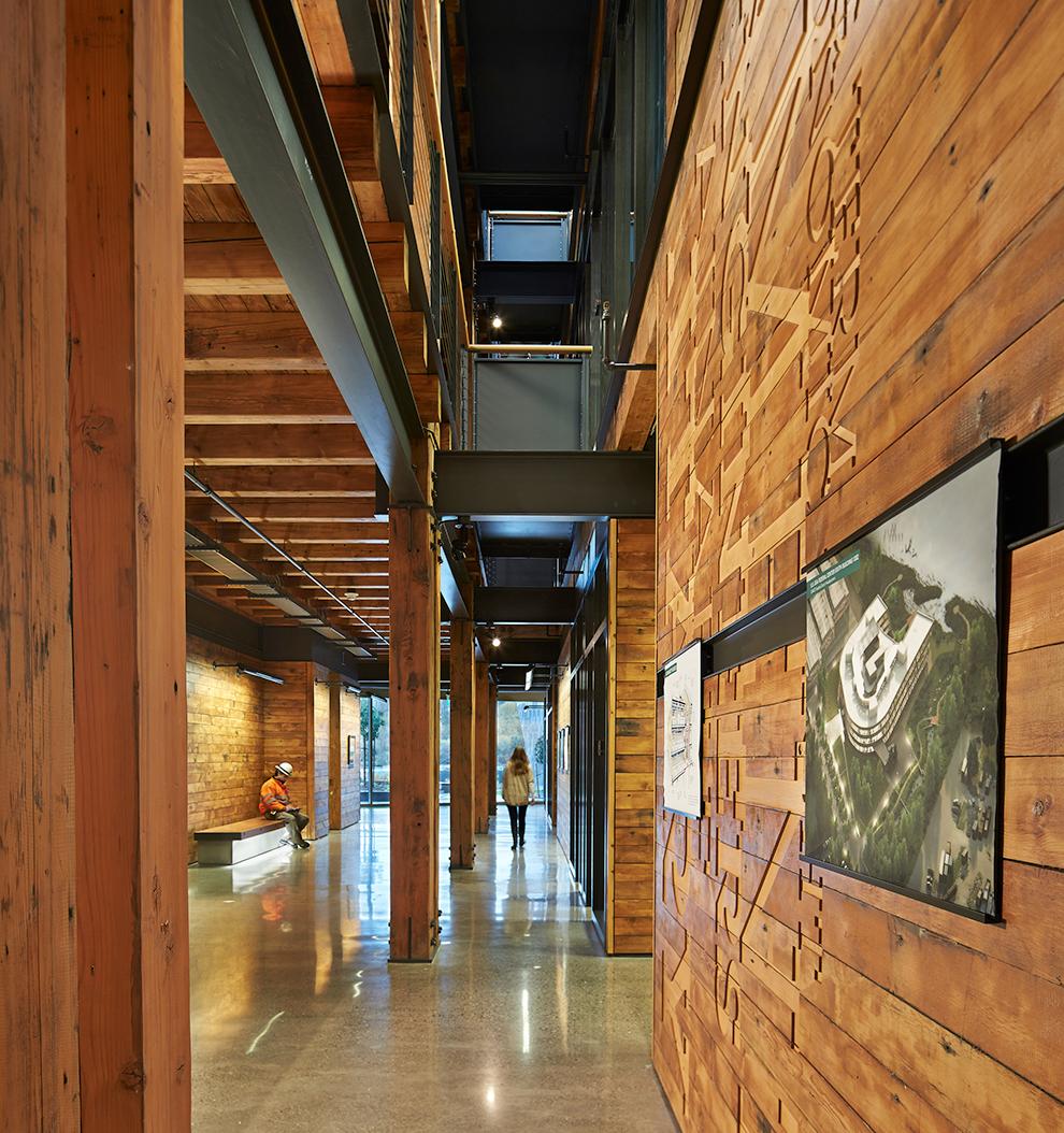 Federal Center South Building 1202 - image 12