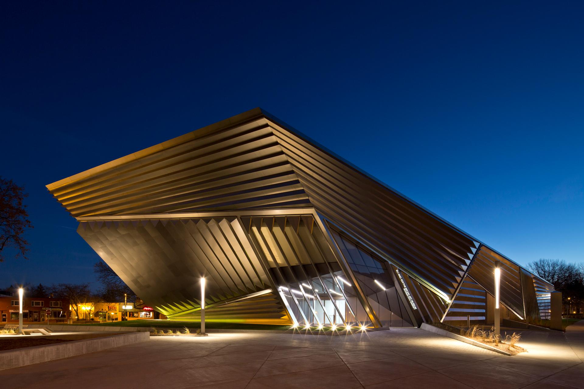 Infinitus Plaza - image 7