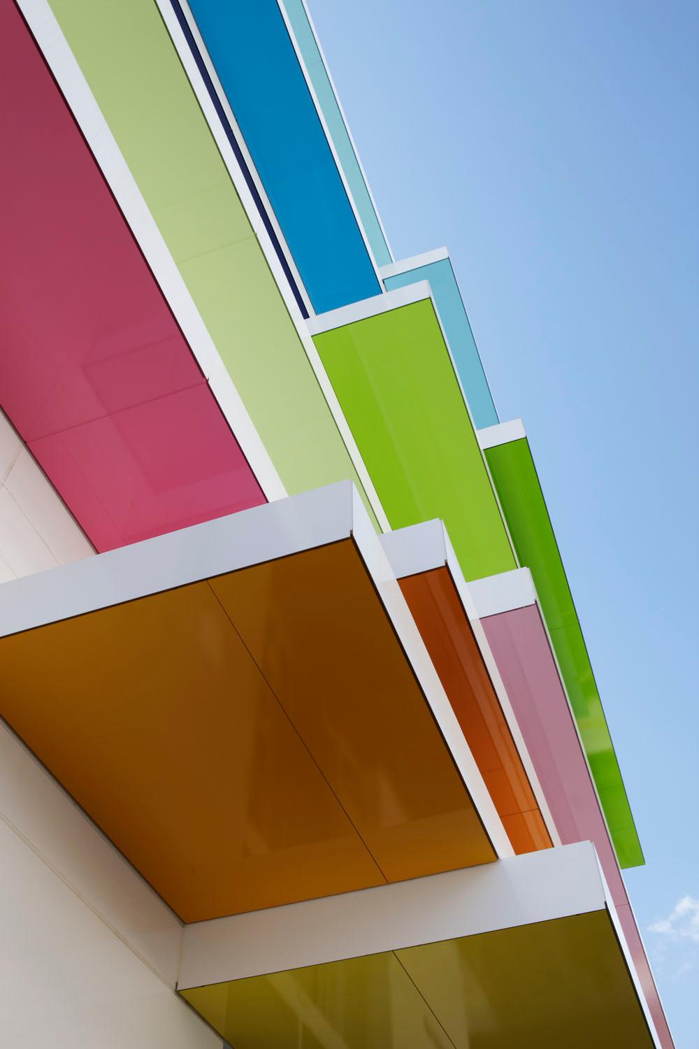 Sugamo Shinkin Bank / Shimura Branch - image 6