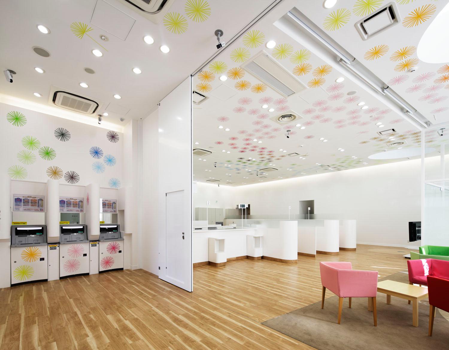 Sugamo Shinkin Bank / Shimura Branch - image 11