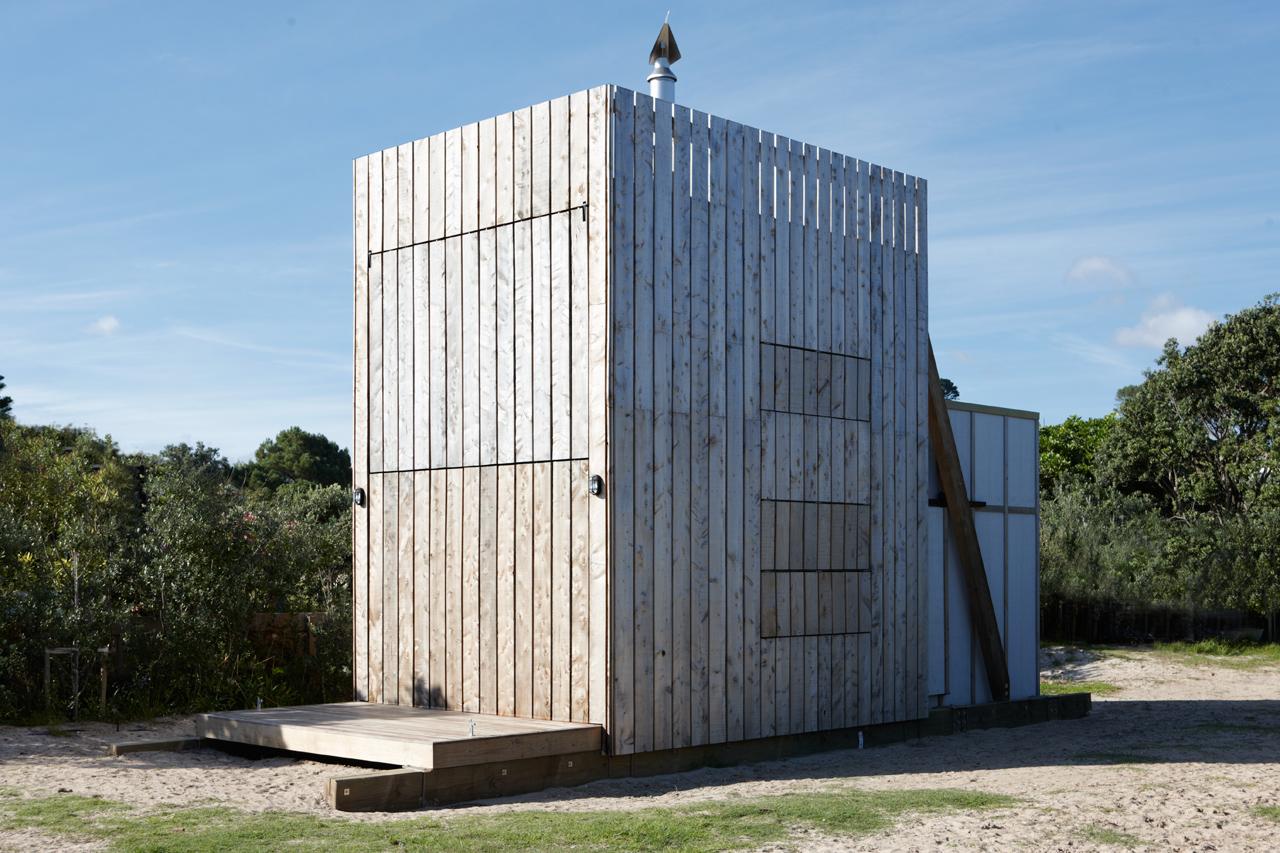 Hut on Sleds - image 2