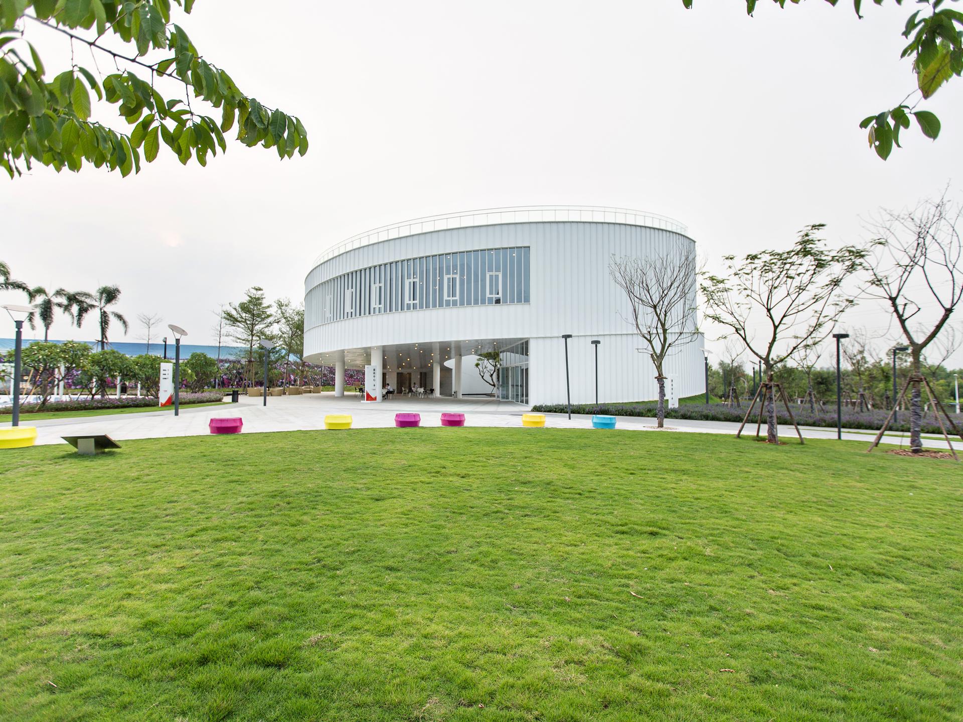Vanke Sales House - image 5