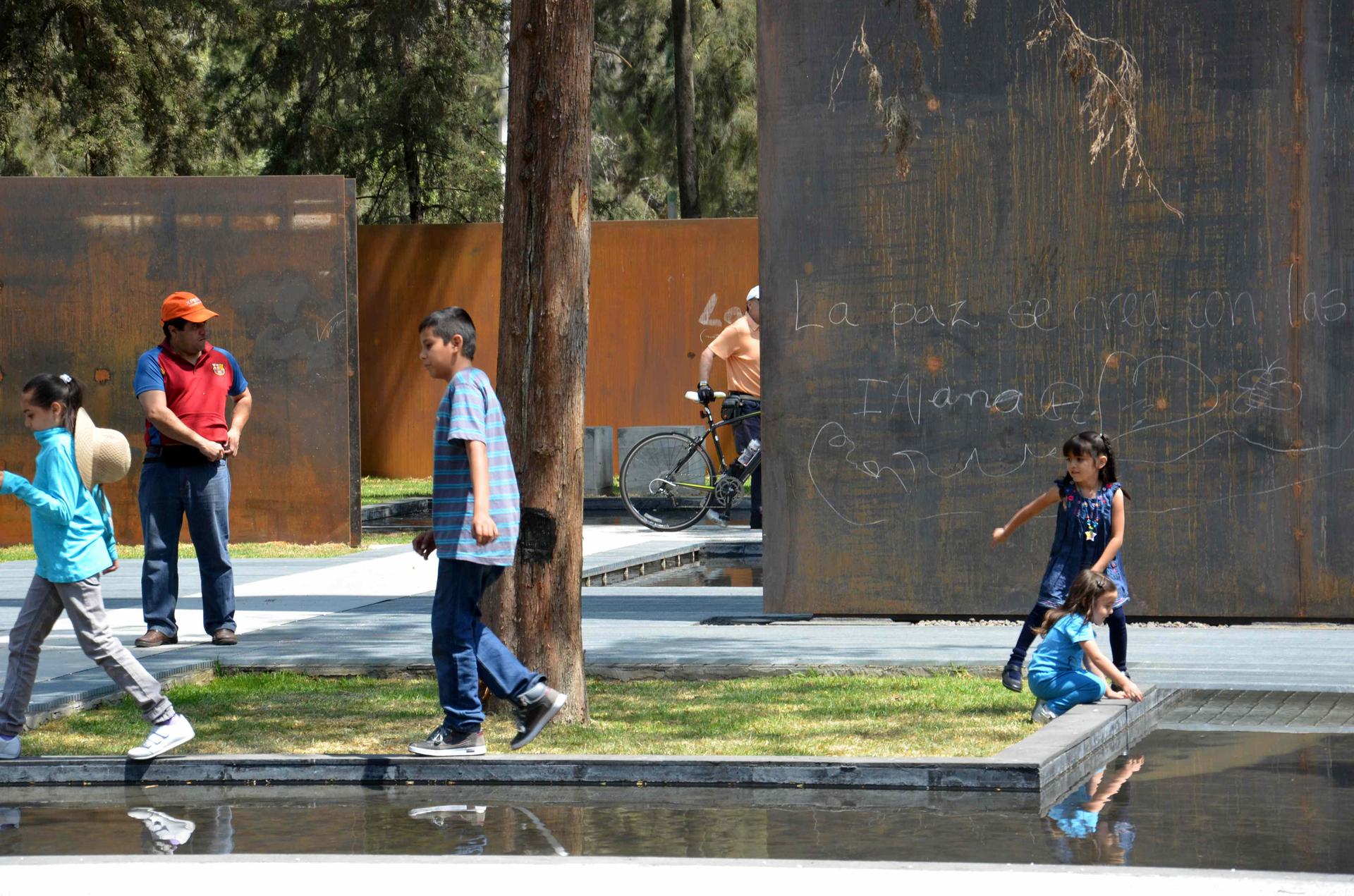 Memorial to Victims of Violence in Mexico - image 22