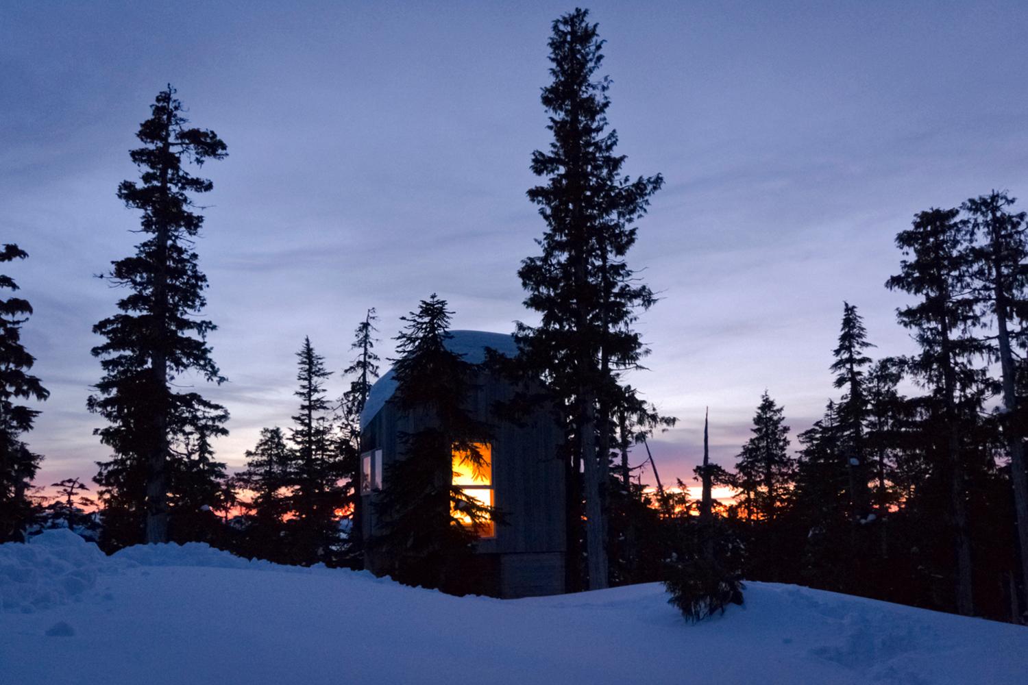 Alpine Cabin - image 16