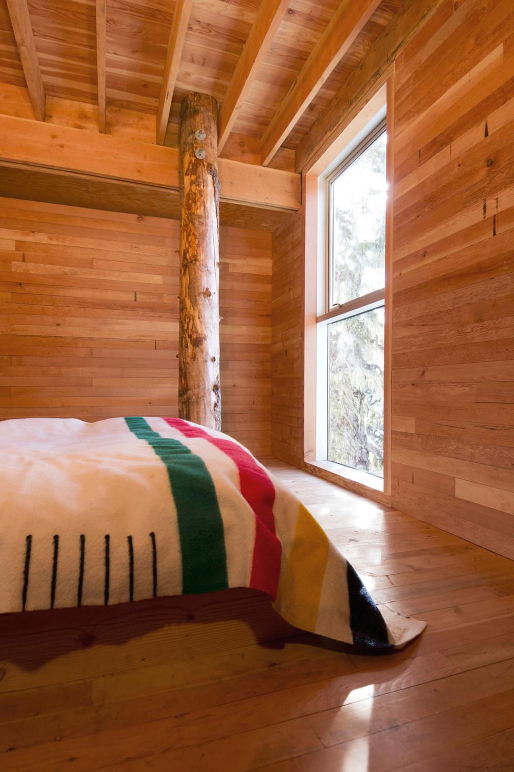 Alpine Cabin - image 9