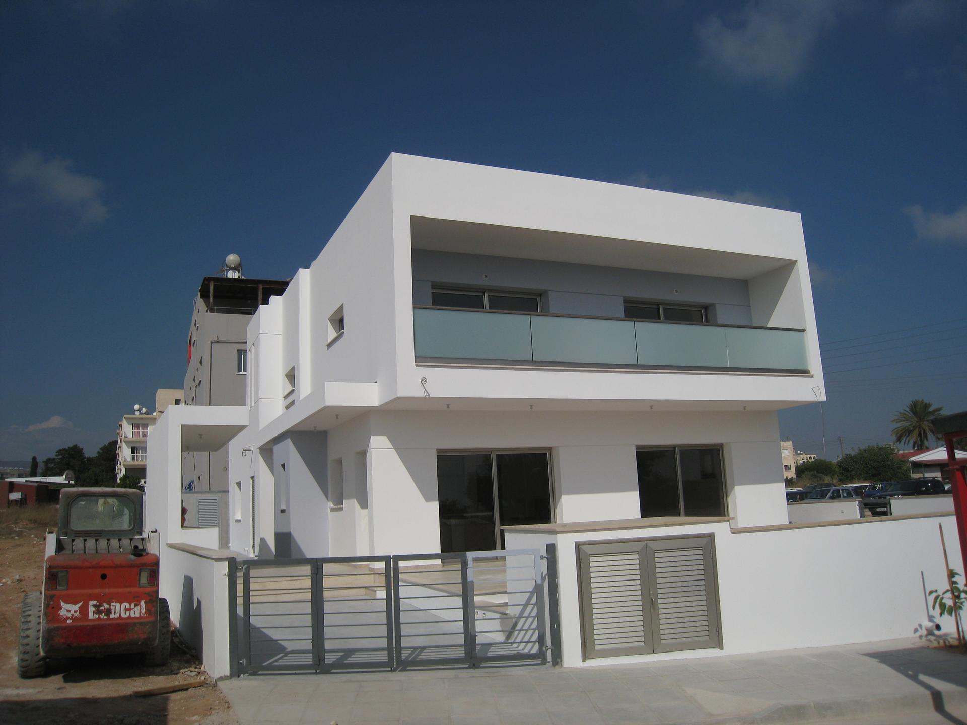 HOUSE IN PAPHOS - image 9
