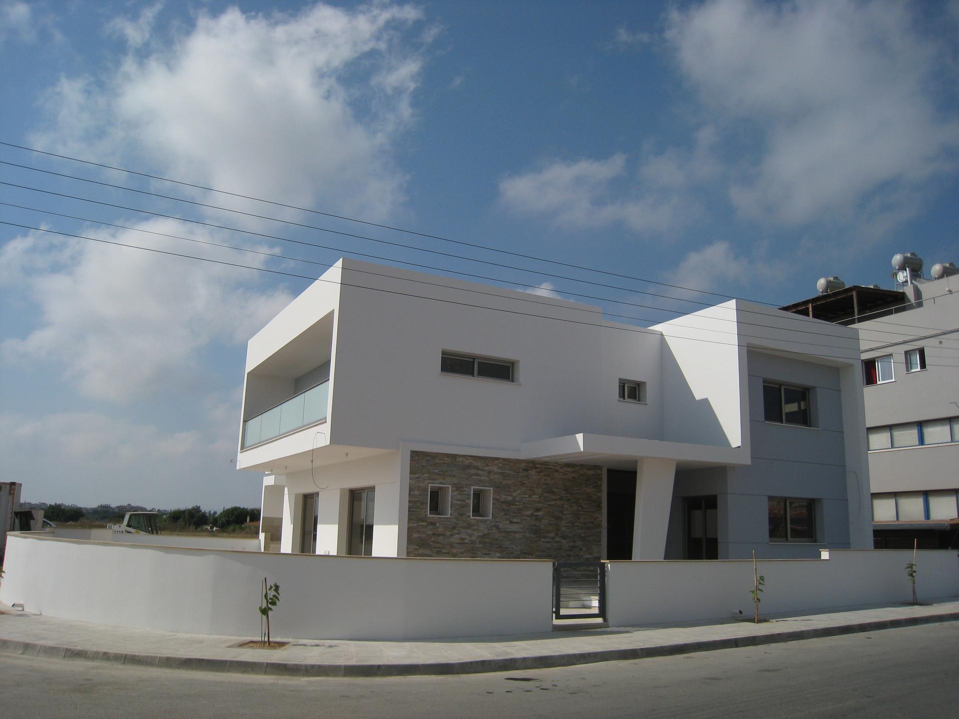 HOUSE IN PAPHOS - image 6