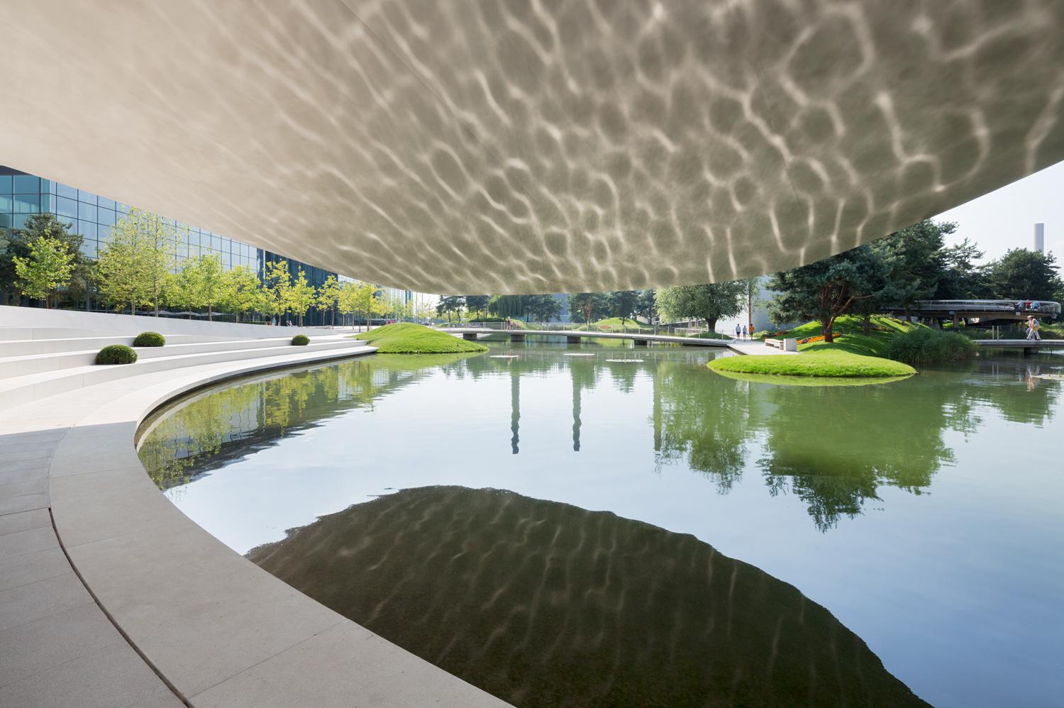 Porsche Pavilion - image 5