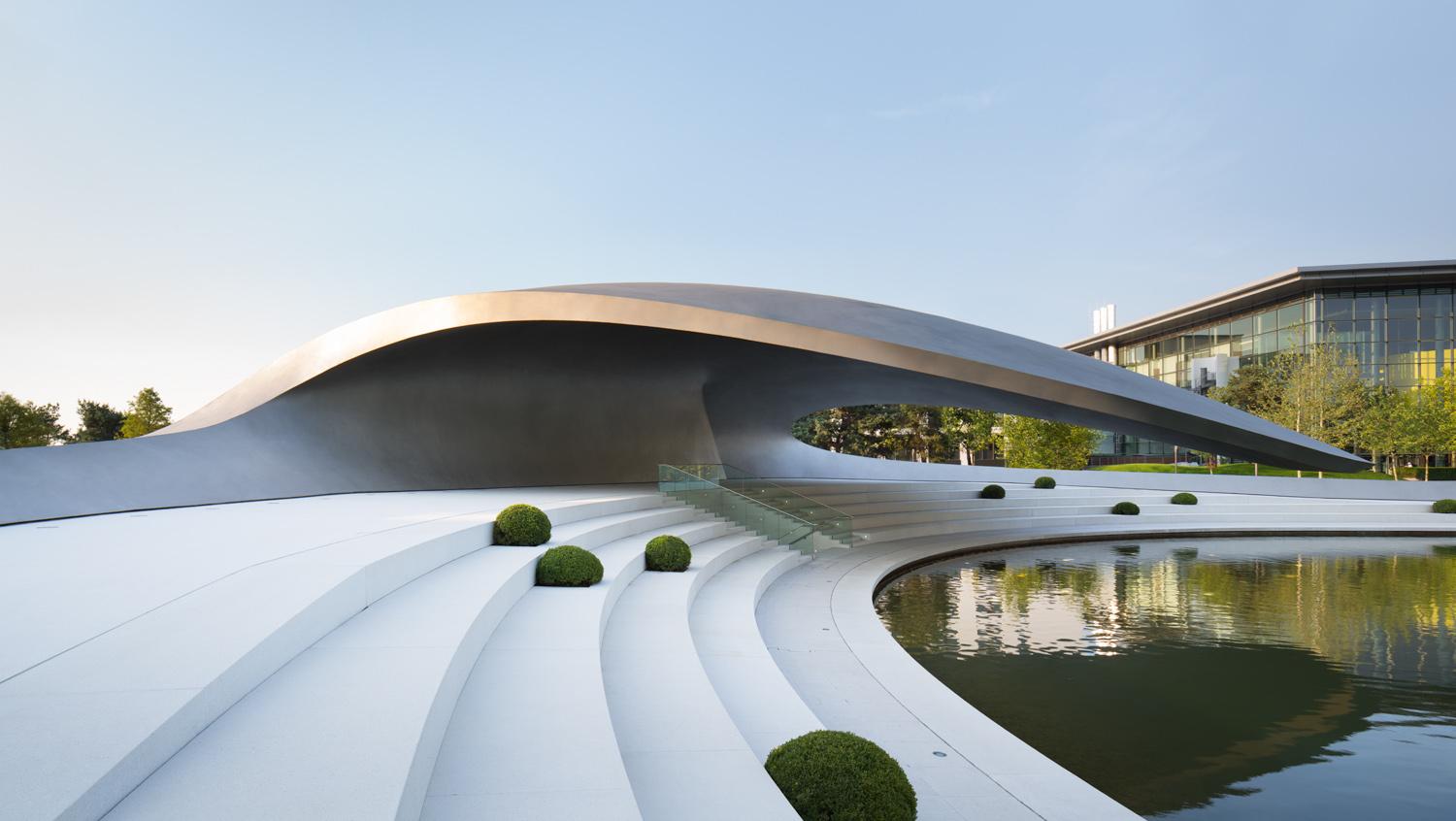 Porsche Pavilion - image 4