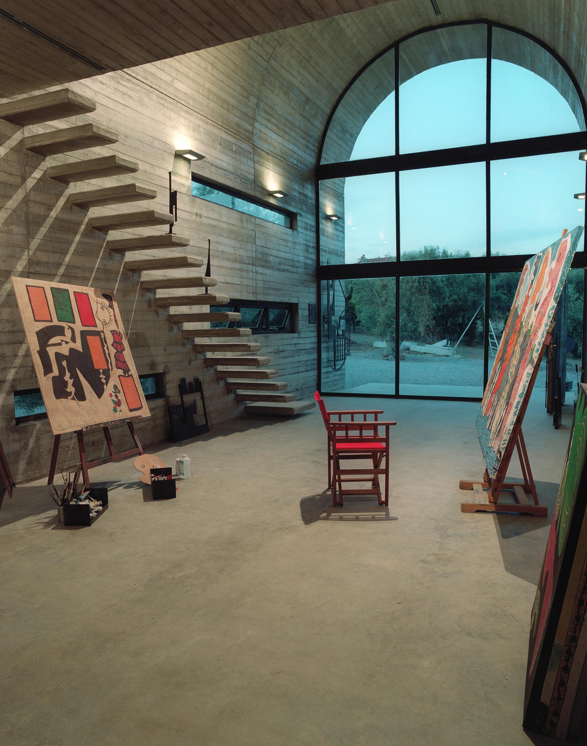 Art Warehouse in Boeotia - image 3
