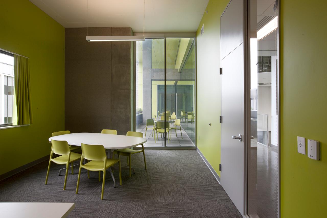 Bud Clark Commons - image 2