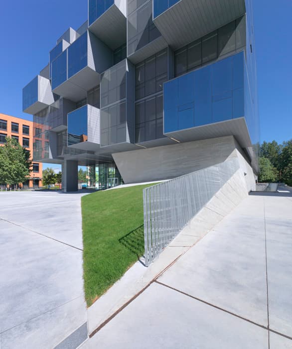 UBC Faculty of Pharmaceutical Sciences / CDRD - image 4